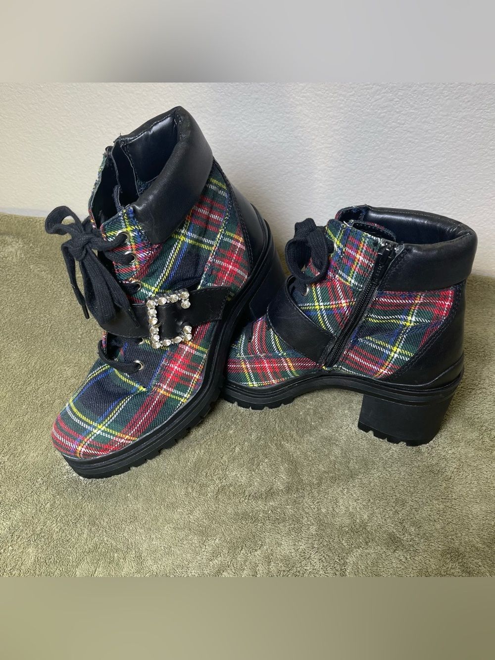 Gianni Bini GB Pop-Star Plaid Rhinestone Buckle Lug Sole Booties Boots 8M NWOB